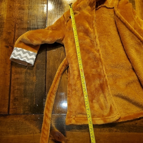 Brown fuzzy fox robe Child's one size (toddler) - Picture 9 of 10